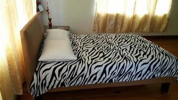 In-room safe, desk, iron/ironing board, free WiFi