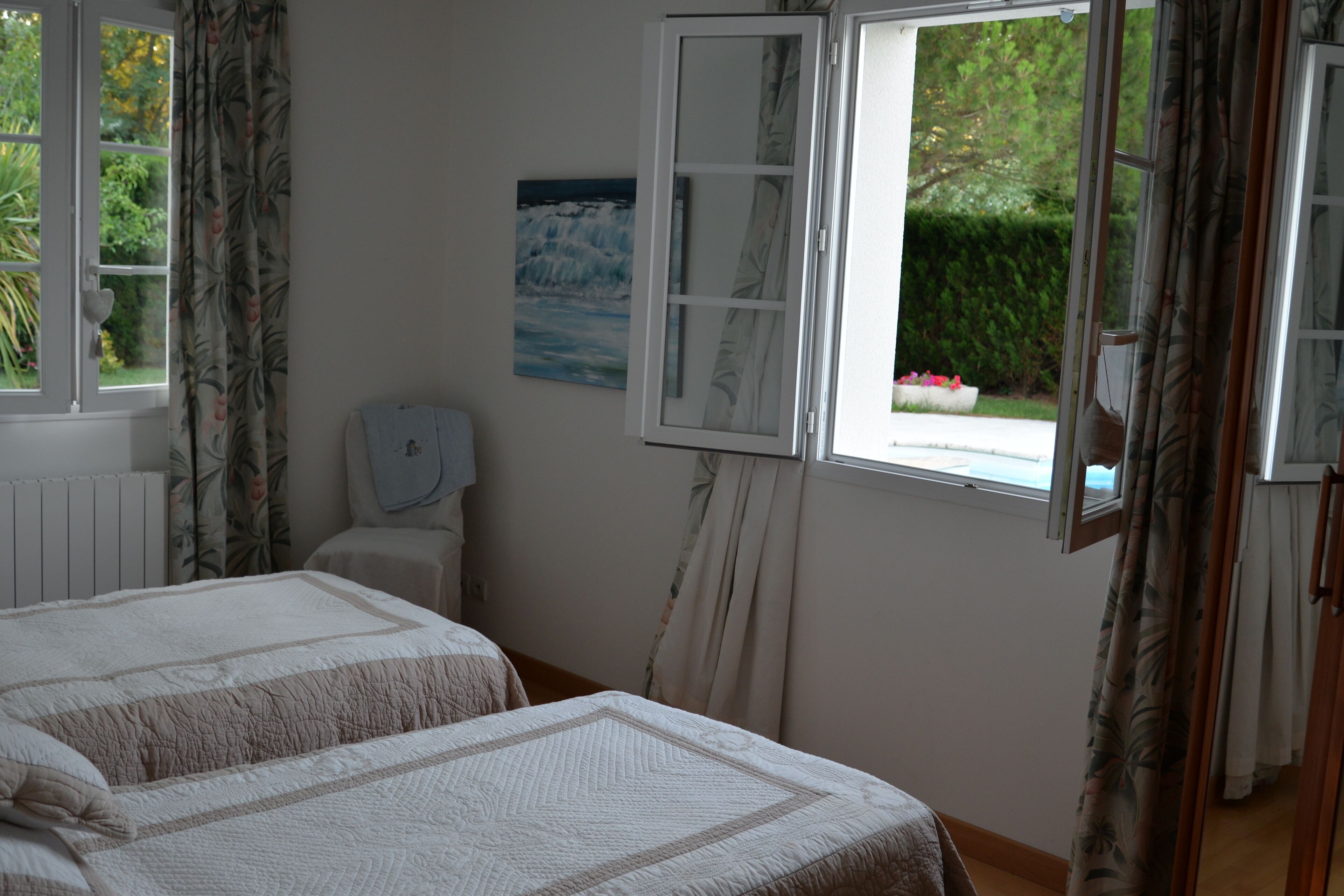 2 bedrooms, iron/ironing board, free WiFi, bed sheets