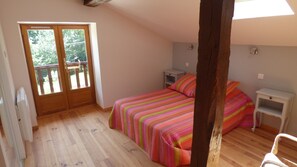 2 bedrooms, iron/ironing board, travel cot, free WiFi - Ideal house for family (5p.) or 2 couples, quiet area close by Saint Jean de Luz (Saint-Jean-De-Luz)