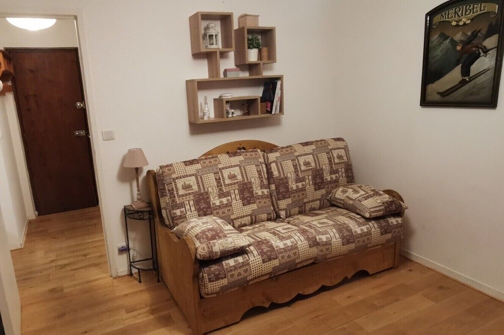 Ski-in ski-out apartment located due south rental from Sunday to Sunday