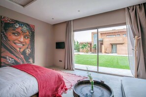 7 camere, ferro/asse da stiro, culla da viaggio, Wi-Fi