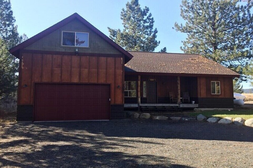 Cozy cabin perfect for family gatherings, great location in McCall!