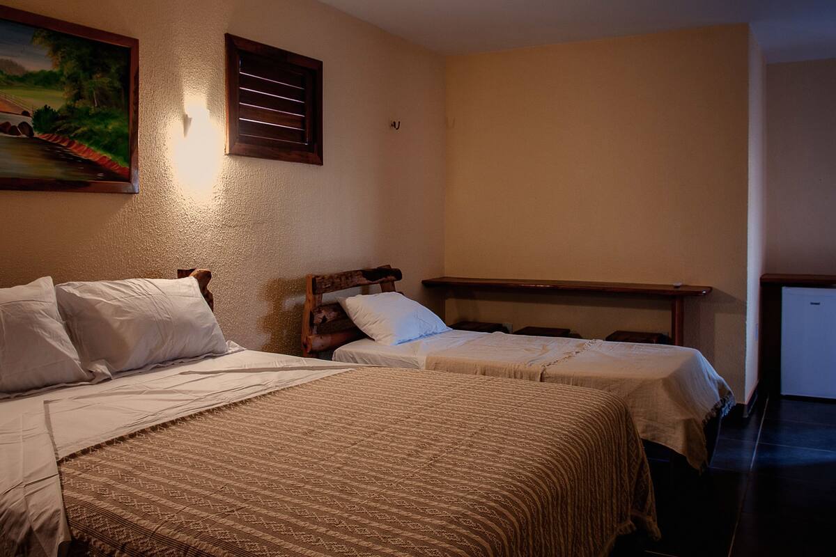 minibar, individually decorated, individually furnished, desk