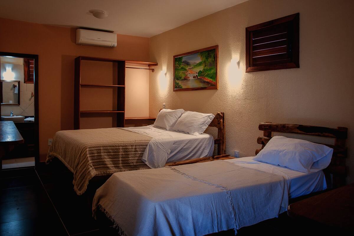 minibar, individually decorated, individually furnished, desk