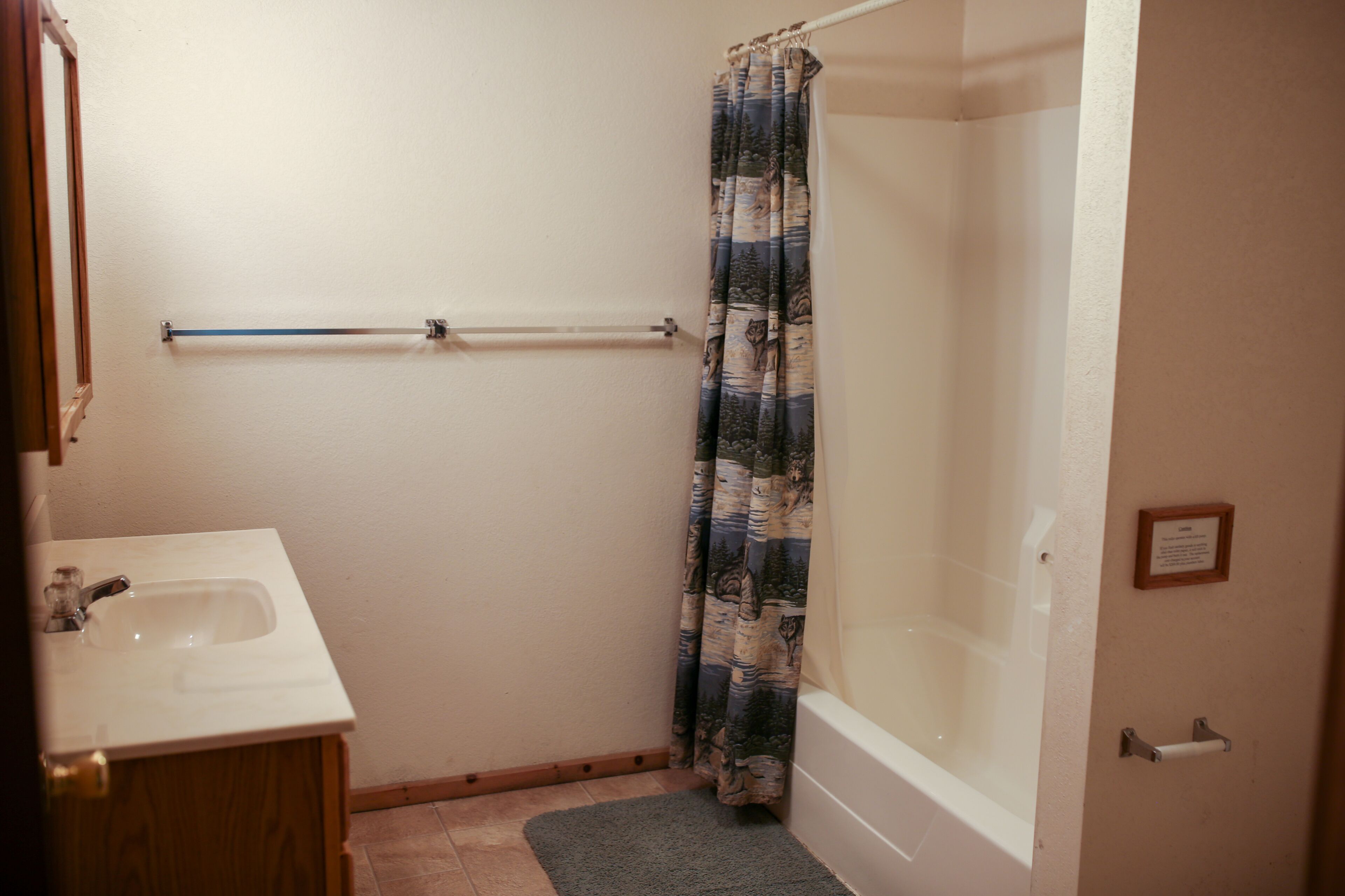 Lakeside Haven Home On Birch Lake, Sleeps Up To 12 People.