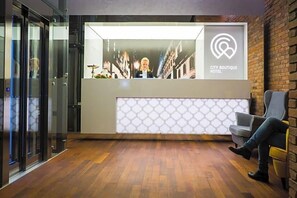 Lobby - Srodmiejski (Zielona Gora)