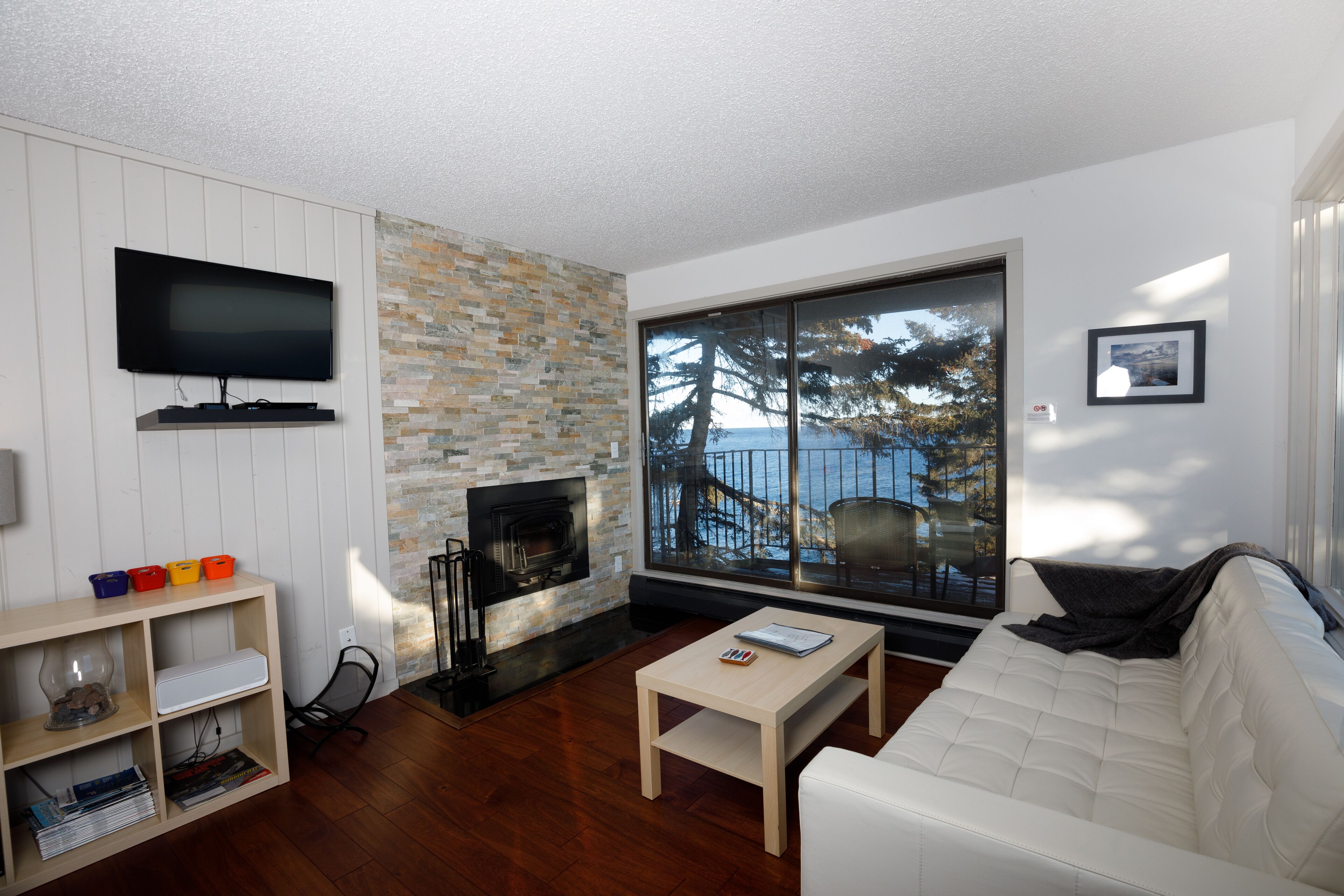  Lake Superior Lodging Perched Above the Big Water!