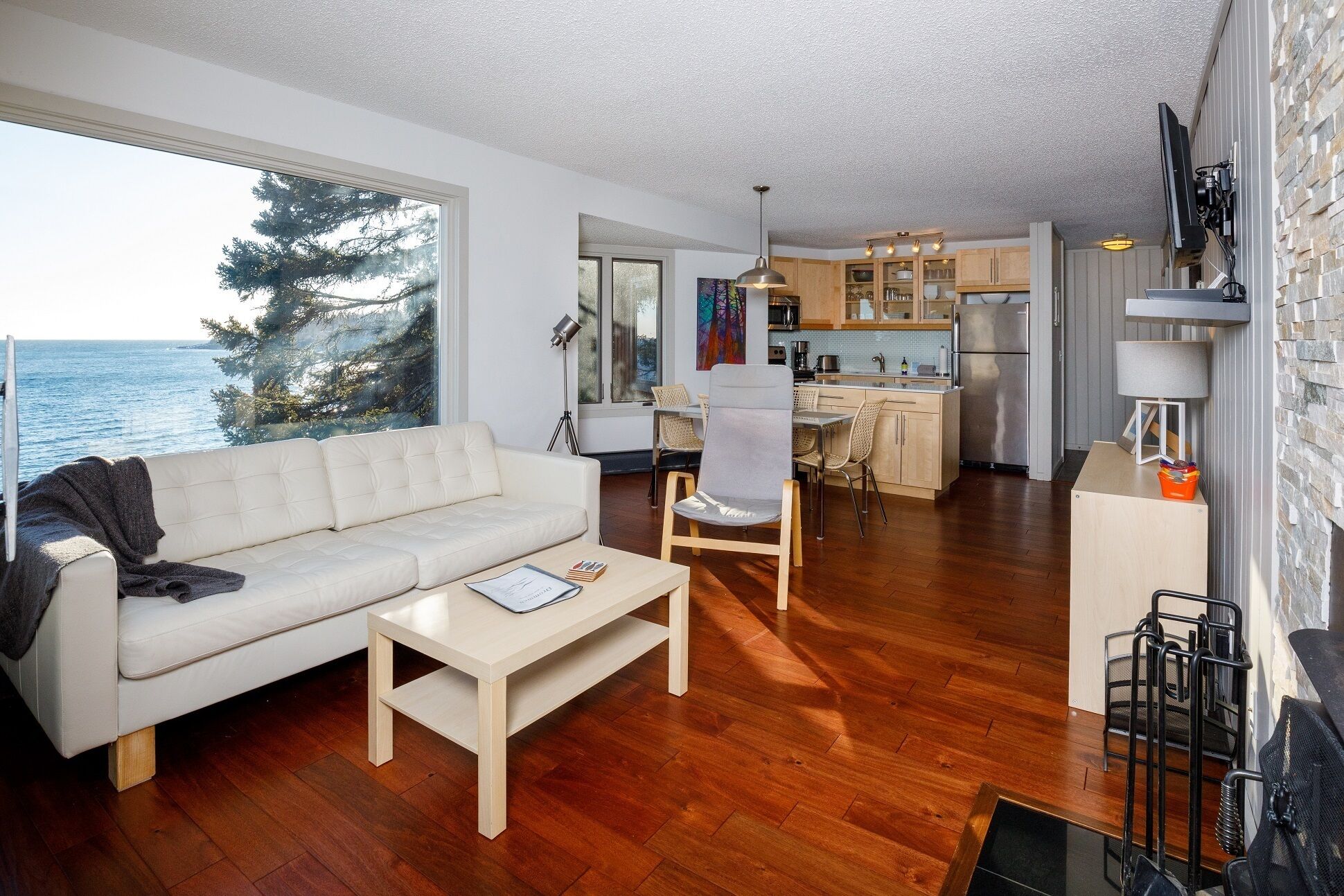  Lake Superior Lodging Perched Above the Big Water!