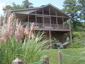 Exterior - 15% Discount Jan-Mar. 4/3 Waterfront Home w/ Covered Dock, Pet Friendly (Seneca)