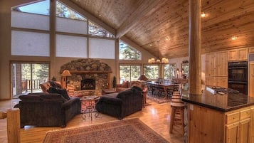 Smart TV, fireplace, DVD player, stereo