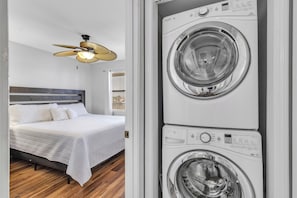 3 chambres, fer et planche à repasser, Wi-Fi gratuit, draps fournis