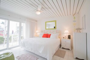 2 عدّة غرف نوم ومكواة/لوح كي وسرير سفر وواي فاي