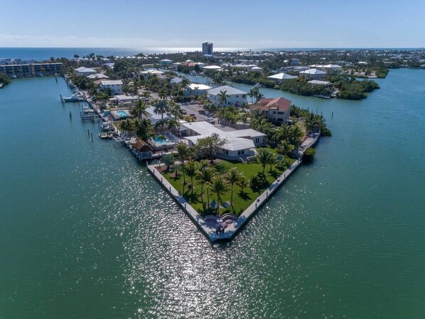 منظر من الجو على ارتفاع عالٍ