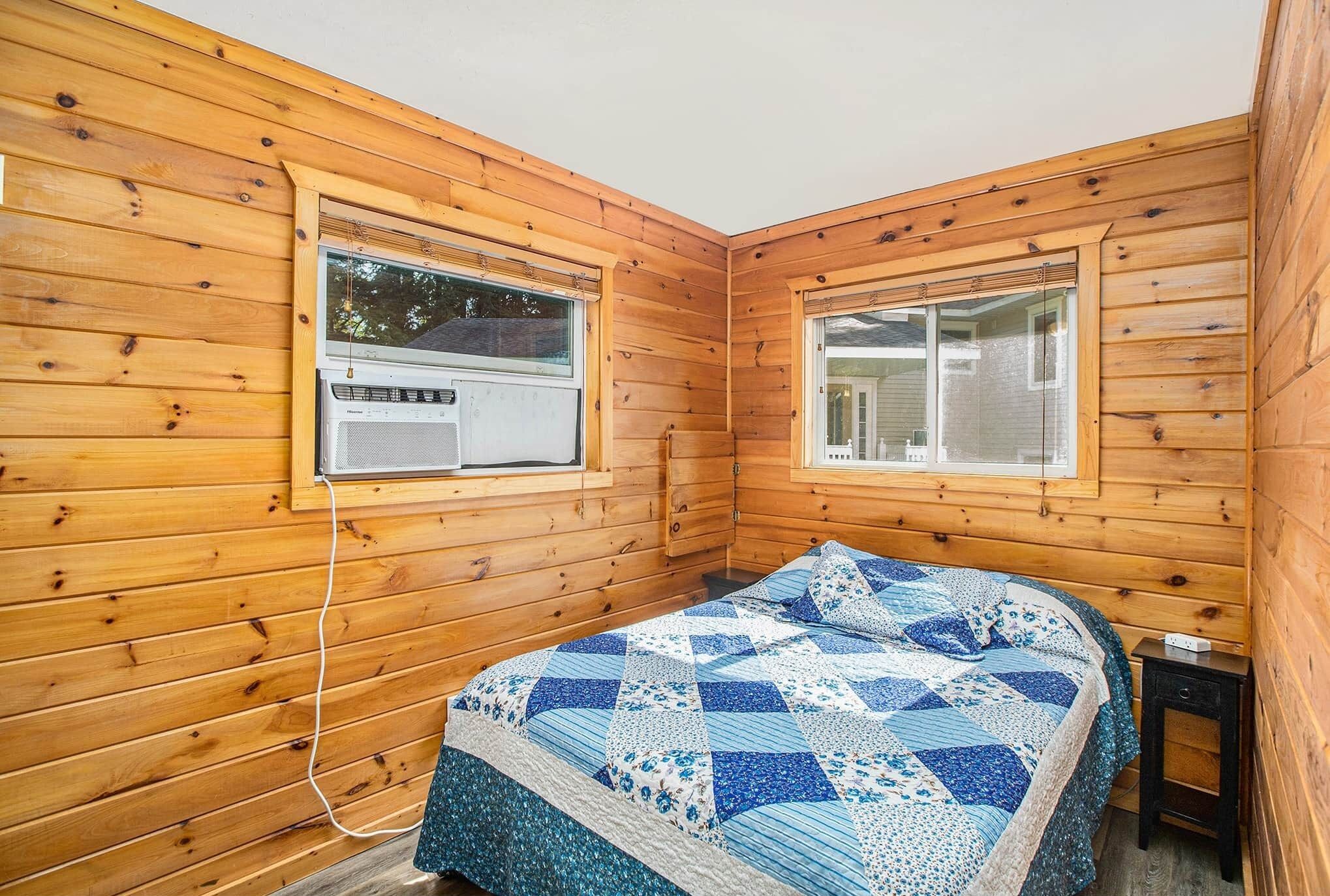 2 bedrooms, WiFi, bed sheets, wheelchair access