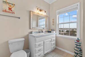 花灑/浴缸組合、風筒、提供毛巾