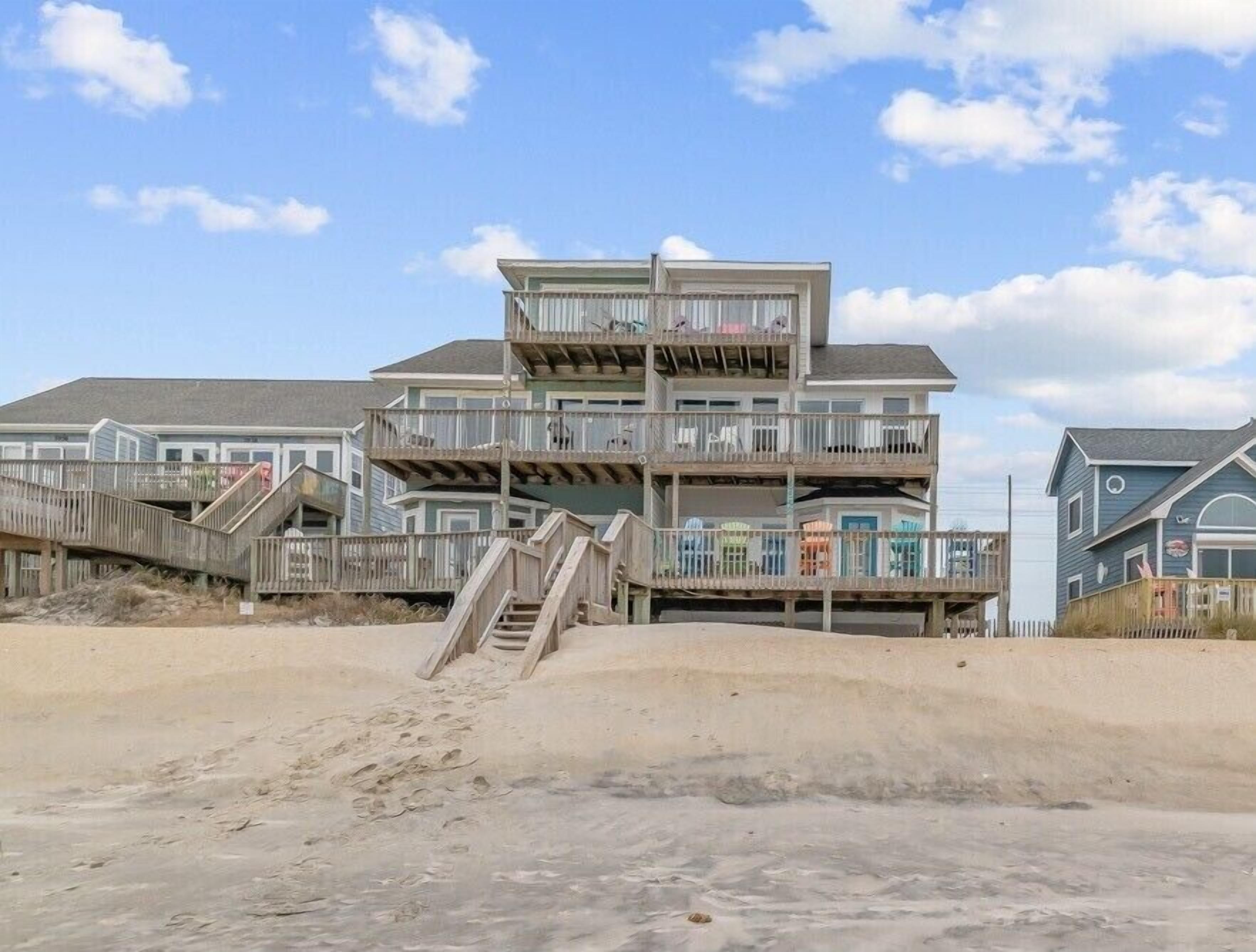 8/26-9/2 Available at Reduced Rate! 5 BD/ 3BA Oceanfront!