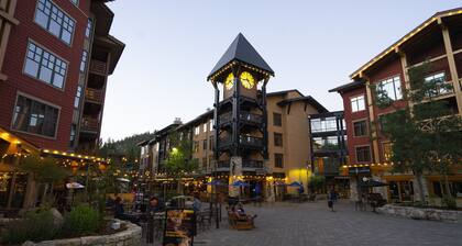 2 dormitorios / 2 baños condominio de lujo en el pueblo, Grand Sierra Lodge, a pasos de la góndola