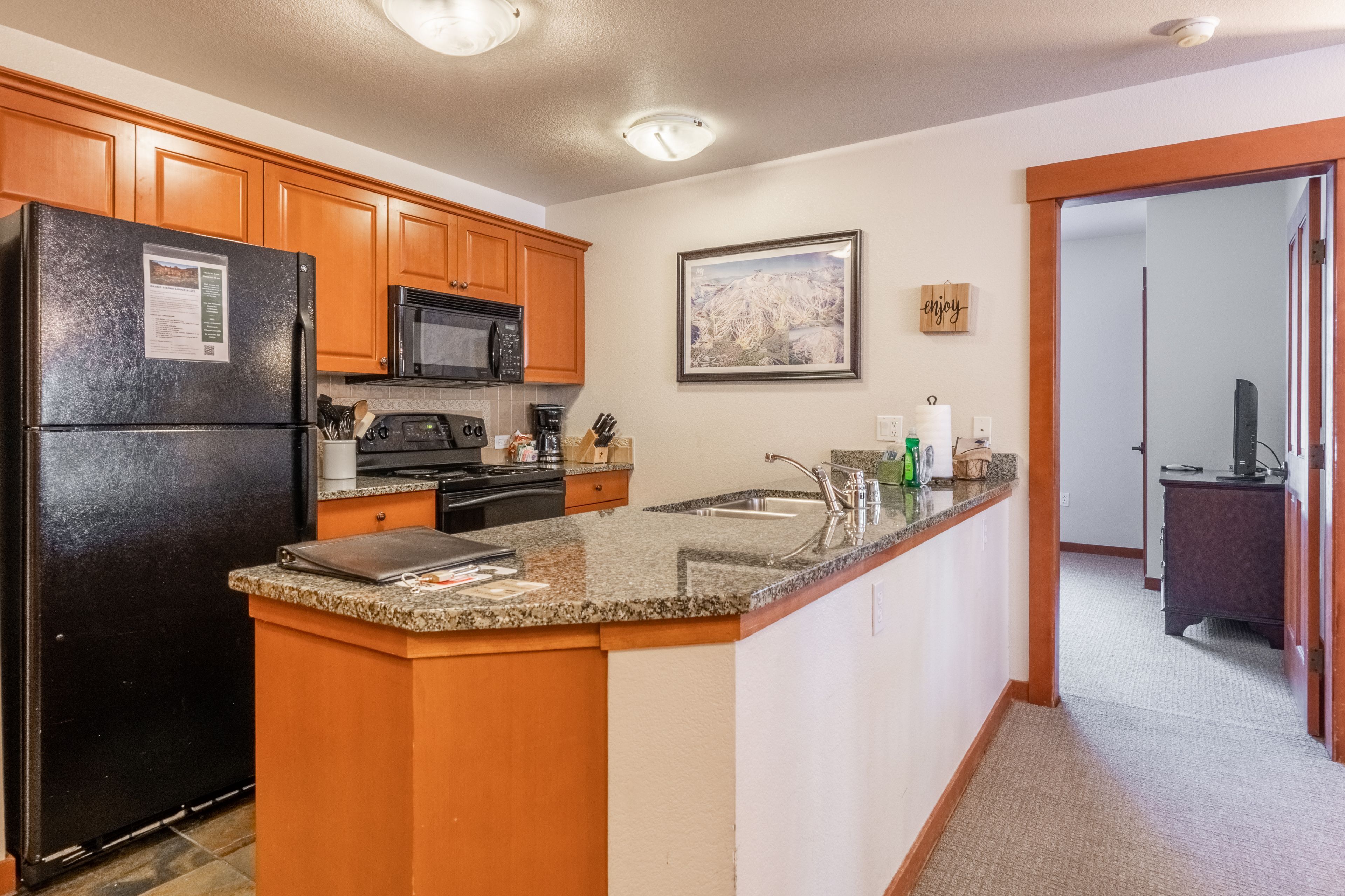 2 BR 2BA Luxury Condo in The Village Lodge, Grand Sierra Lodge, STEPS to Gondola
