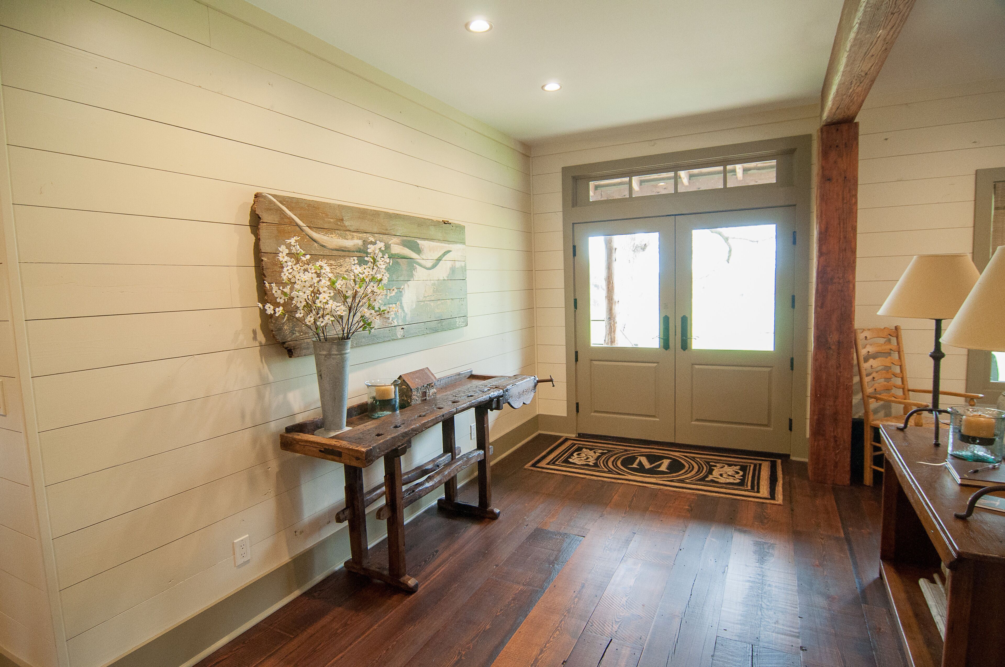 Whippoorwill Haus is 2.8 miles from Round Top Square!!!