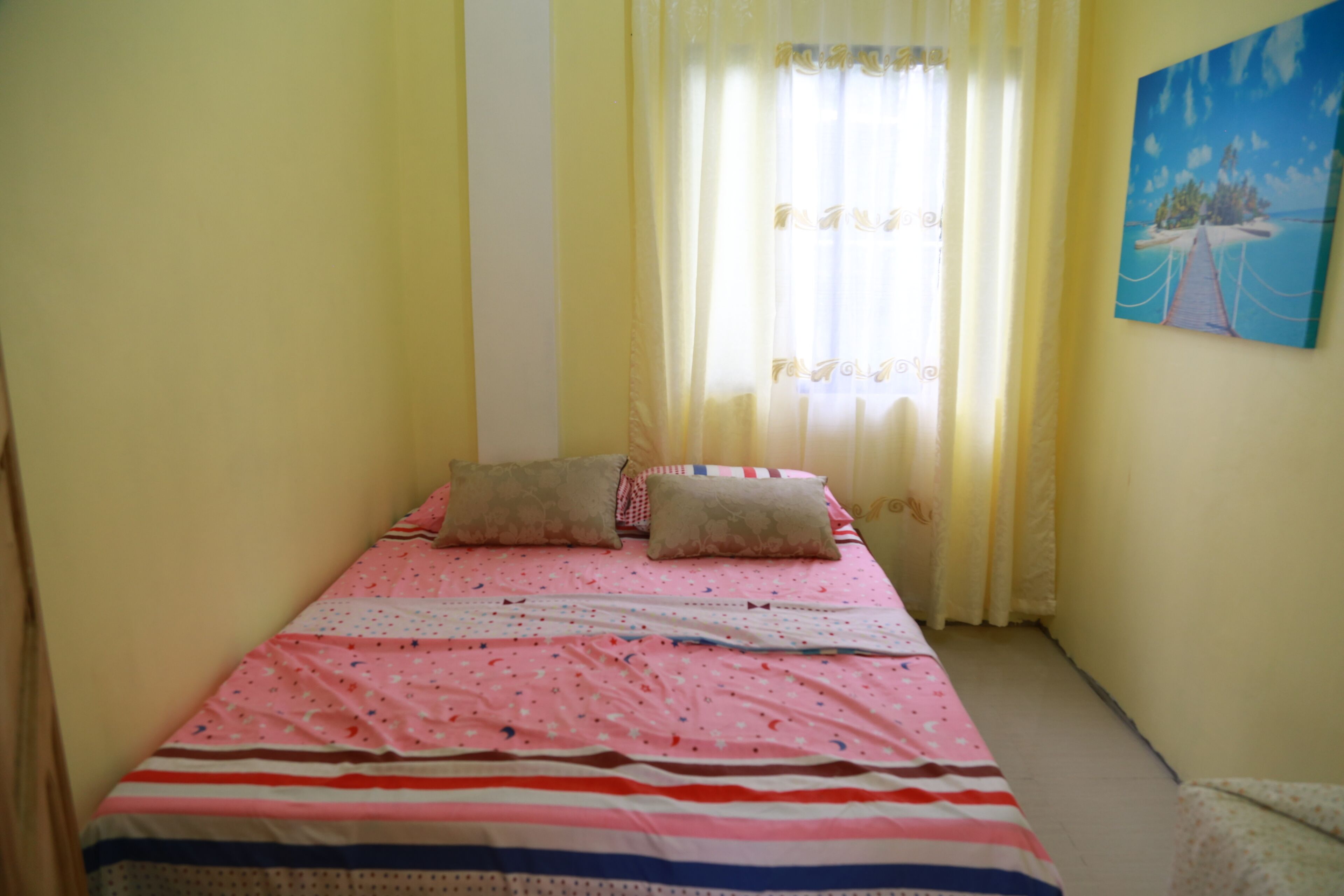 Private 2BR home, AC,hot/cold shower,kitchen+secure parking