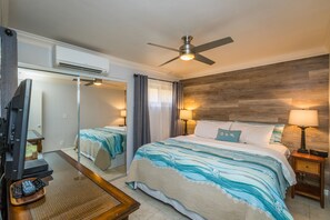 1 dormitorio, caja fuerte, escritorio y cortinas opacas