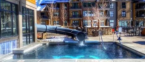 Innenpool, beheizter Pool