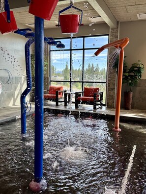 Innenpool, beheizter Pool