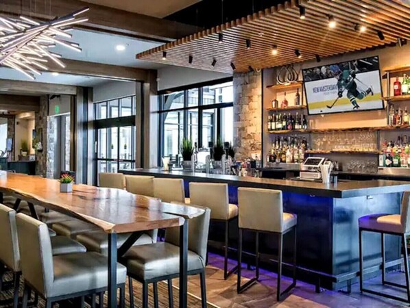 Bar (on property) - Luxury Ski-in/Ski-out residence (Breckenridge)