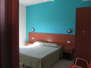 Basic Apartment, Garden View | Private kitchen - Camping Blumare Village (Furnari)