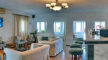 Siddeområde i lobbyen