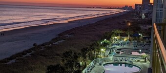 King Bed Studio at the Beach