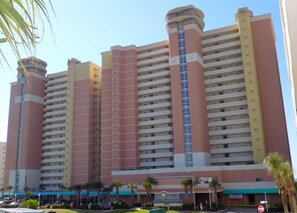 Exterior - King Bed Studio on the beach (North Myrtle Beach)