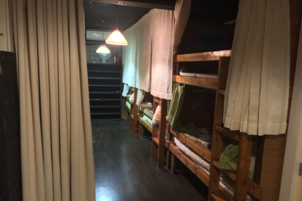 Dormitorio compartido estándar, dormitorio mixto, no fumadores | Wifi gratis y ropa de cama