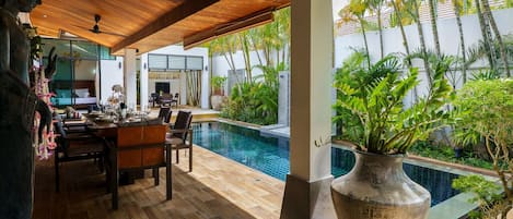 Outdoor dining
