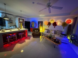 LCD TV, DVD player - Pacotte 3BR private pool villa & garden (Tambon Rawai)