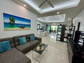 Een lcd-televisie en een dvd-speler