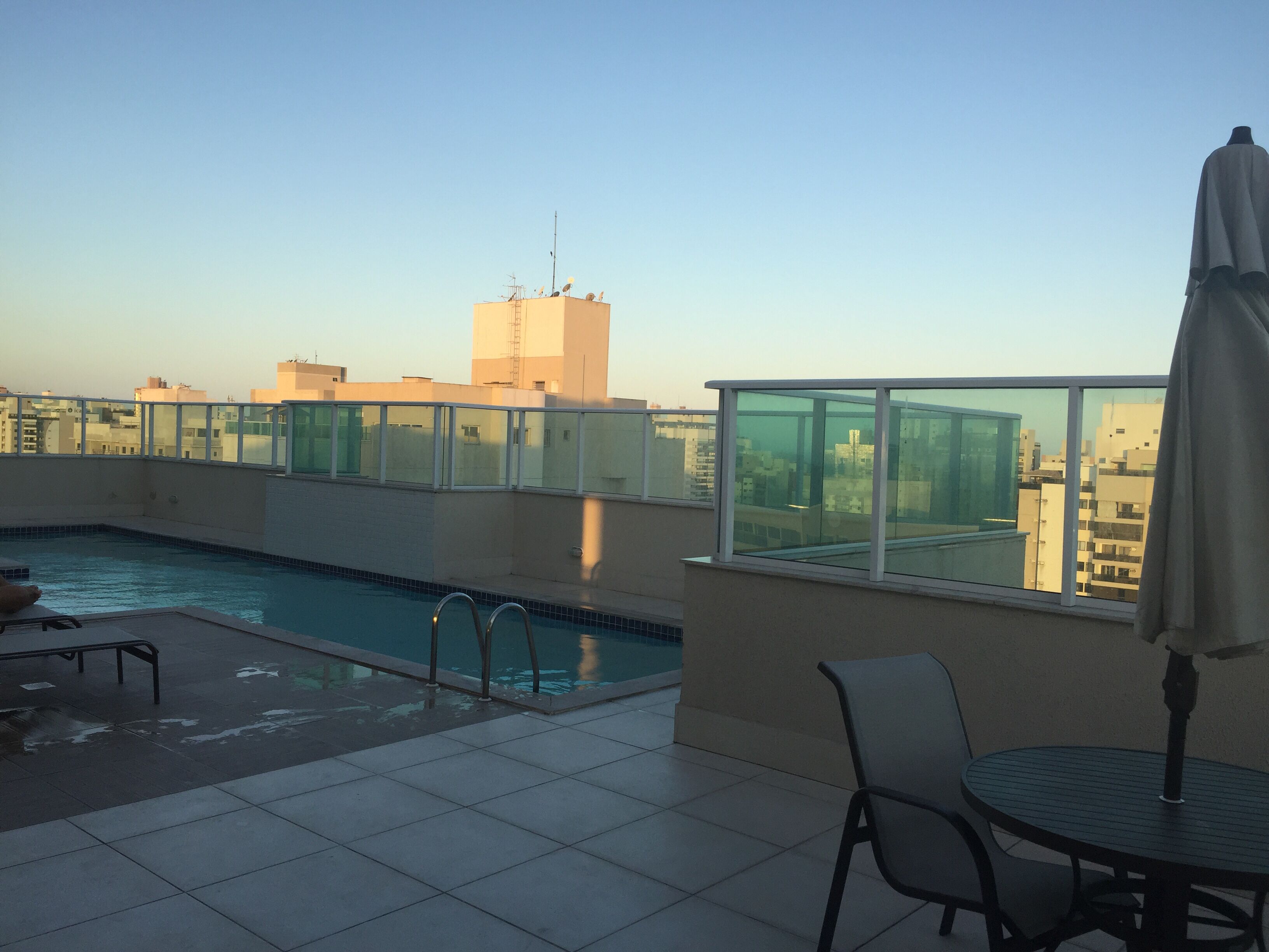 BEAUTIFUL APT, 2 BEDROOMS, PISC, LEISURE, 300 METERS FROM THE BEACH