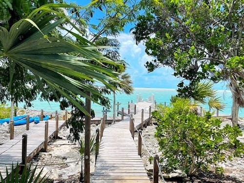 Seaside Cottage Seabiscuit