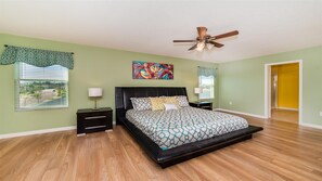 7 habitaciones, escritorio, tabla de planchar con plancha y wifi gratis