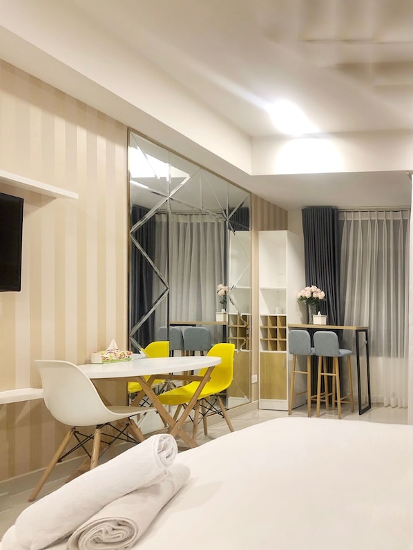 1 bedroom, iron/ironing board, WiFi, bed sheets