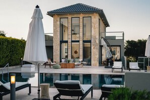 Outdoor pool, sun loungers