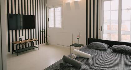 Suunnitteluasunto parkkipaikalla erittäin hyvällä paikalla