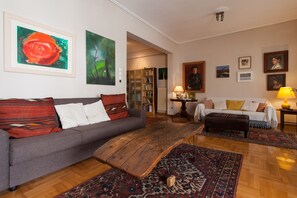 تلفزيون، مكتبة فيديو، ستيريو