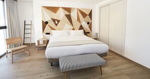 1 غرفة نوم وخزنة داخل الغرفة ومكواة/لوح كي وواي فاي