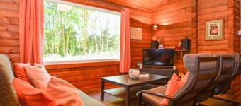 Komfortabel lodge, fremragende beliggenhed tæt på Benmore Gardens, Dunoon. 6 sovepladser