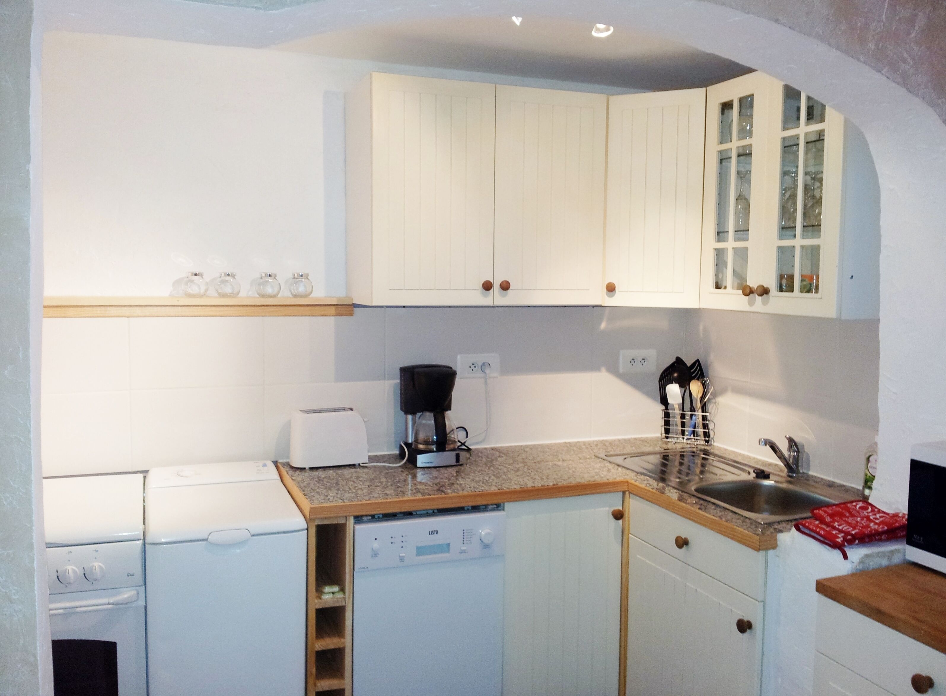 Pech Belo, Comfort cottage with pool, Pyrenees view, golf on site