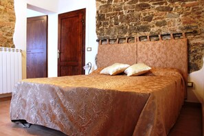 2 chambres, lit parapluie, Wi-Fi gratuit, draps fournis