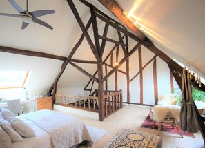 2 chambres, bureau, fer et planche à repasser, Wi-Fi gratuit