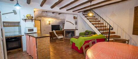 Télévision, cheminée