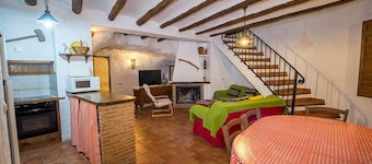 Casas Cueva El Mirador de Galera for 8 people